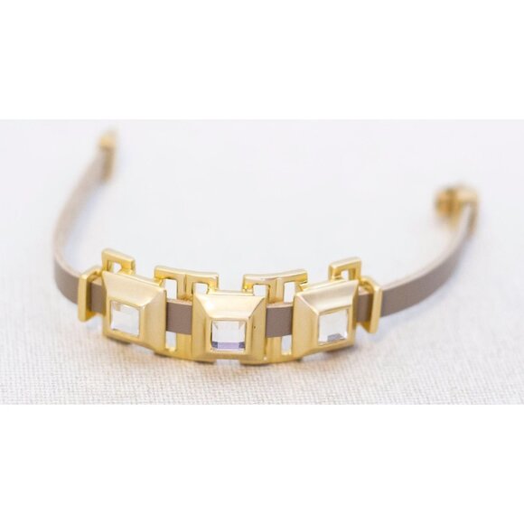 7 inch, Vintage Geometric Square Rhinestones Gold Tone Bracelet - H1 - Picture 2 of 3